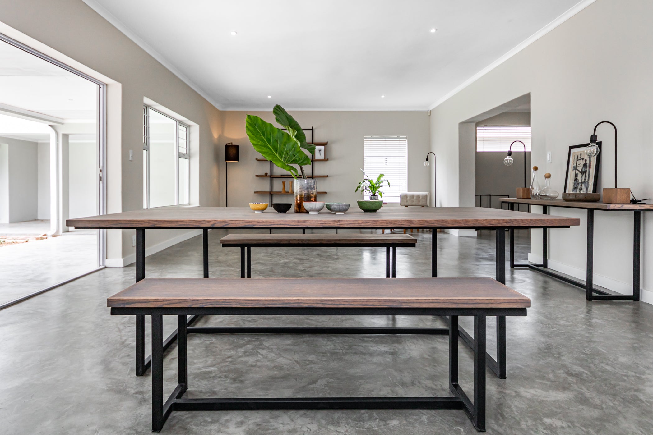 6 and 8 seater dining table side view